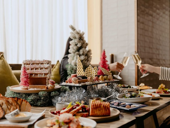 Christmas Day Lunch at Little Collins St Kitchen Restaurant & Bar at Sheraton Melbourne Hotel
